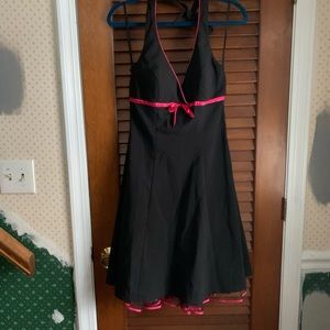 Classic Y2K semi-formal halter LBD